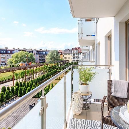 Apartament "Anna" - Kwartal Rozy Wiatrow, 15 Min Spacerem Od Plazy Swinemünde Exterior foto