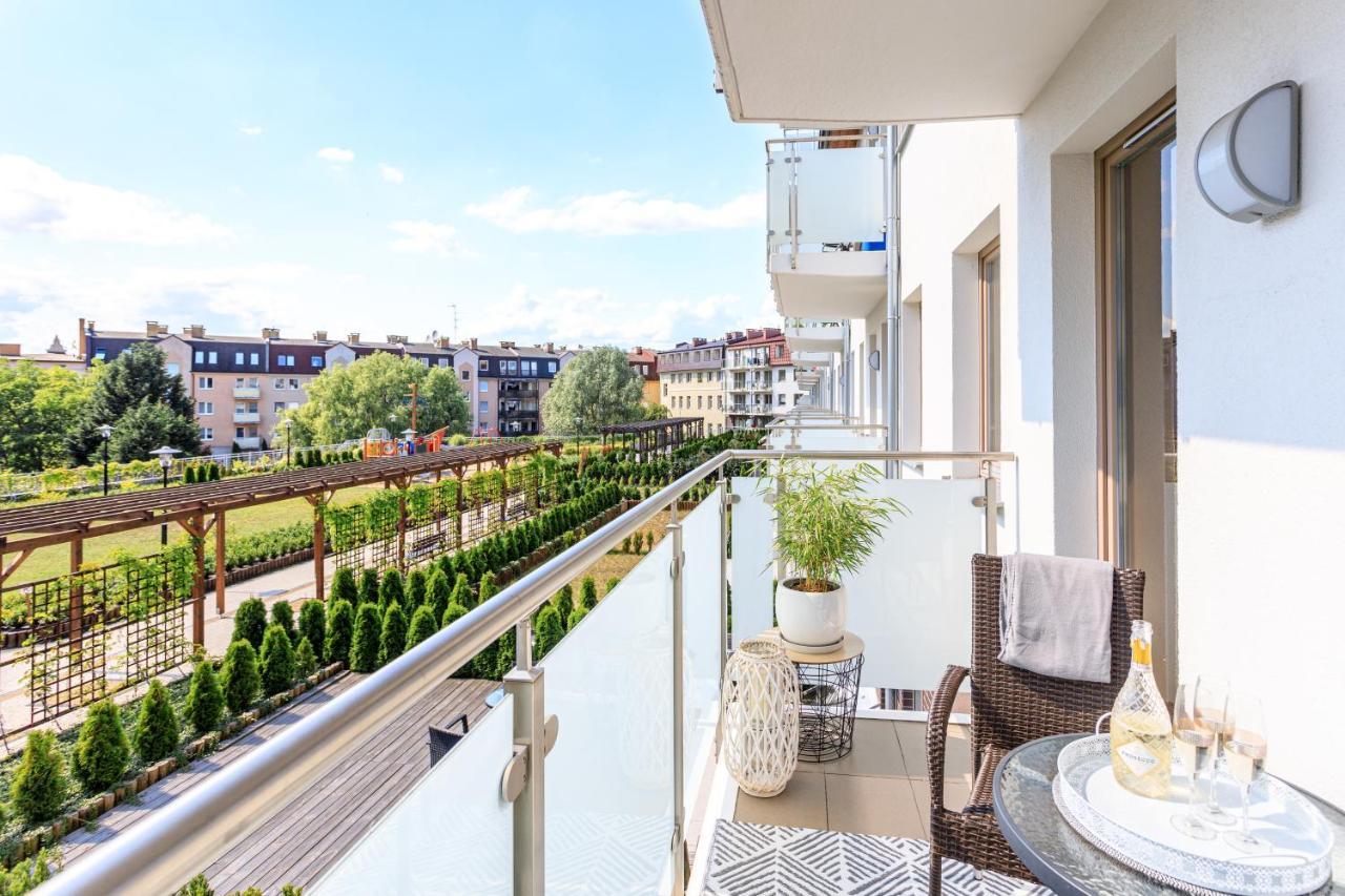 Apartament "Anna" - Kwartal Rozy Wiatrow, 15 Min Spacerem Od Plazy Swinemünde Exterior foto